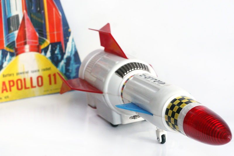 Illustration for article titled 17 Cosmic Toys From The Age Of The Space Race